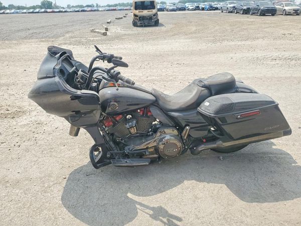 2022 HARLEY-DAVIDSON FLSE