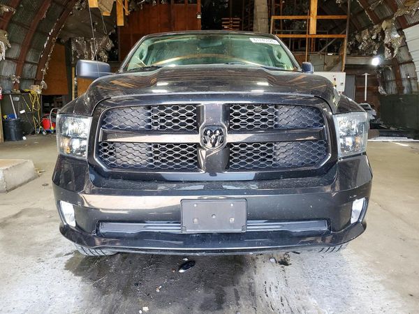 2018 RAM 1500 ST