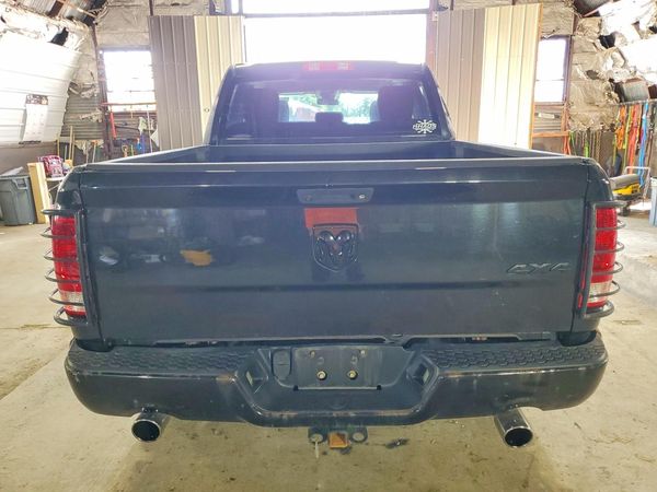 2018 RAM 1500 ST