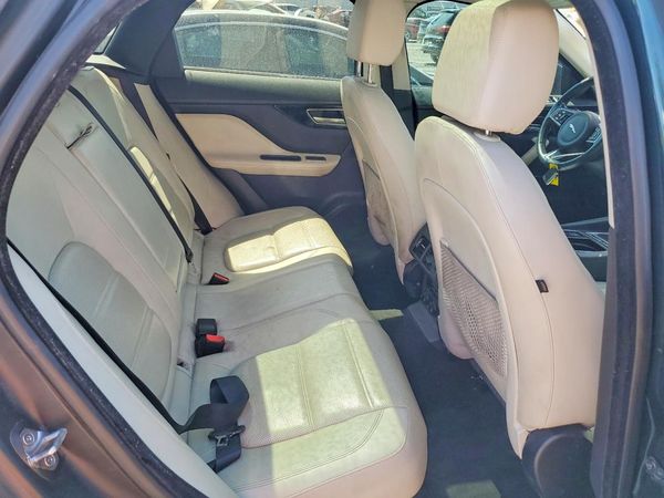 2018 JAGUAR F-PACE Standard