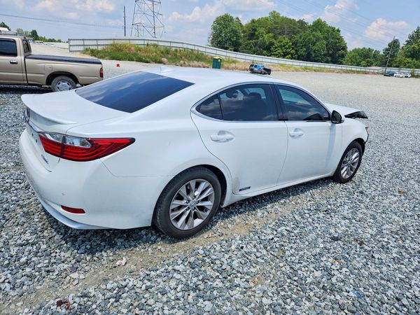2015 LEXUS ES
