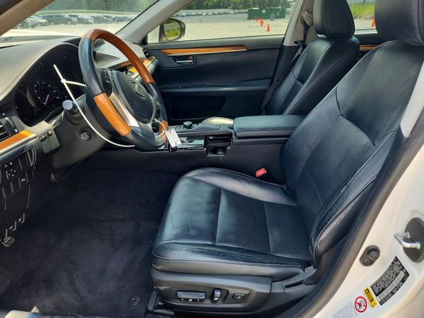 2015 LEXUS ES