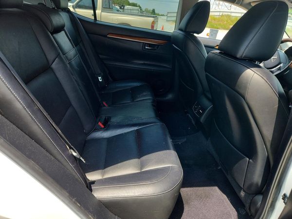 2015 LEXUS ES