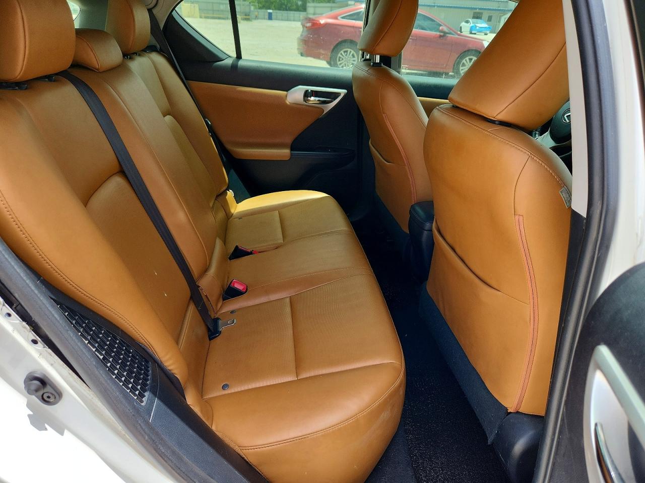 2013 LEXUS CT 200h