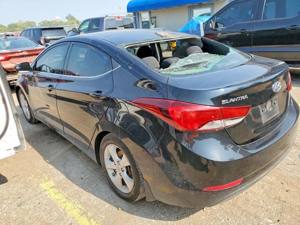 2016 HYUNDAI ELANTRA