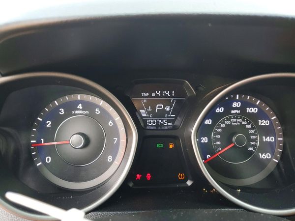 2016 HYUNDAI ELANTRA