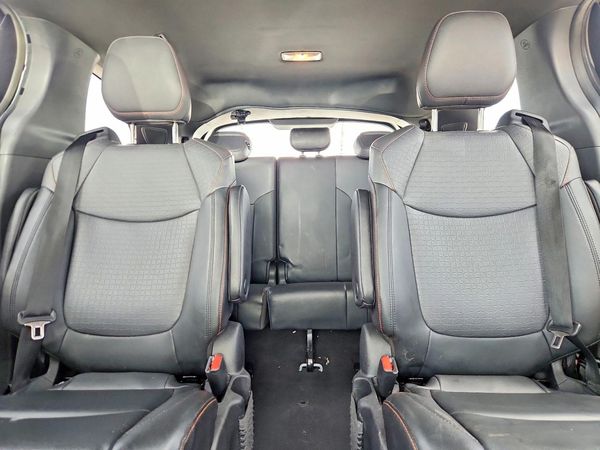 2022 TOYOTA SIENNA XSE