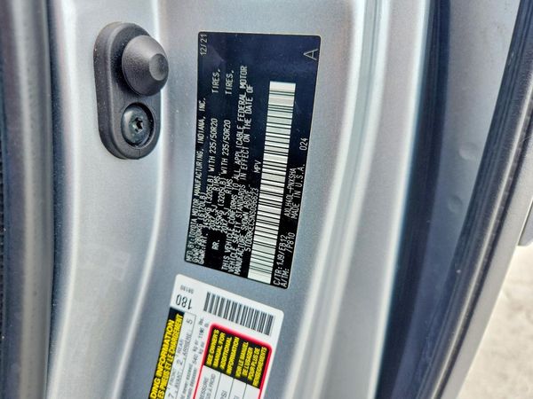 2022 TOYOTA SIENNA XSE