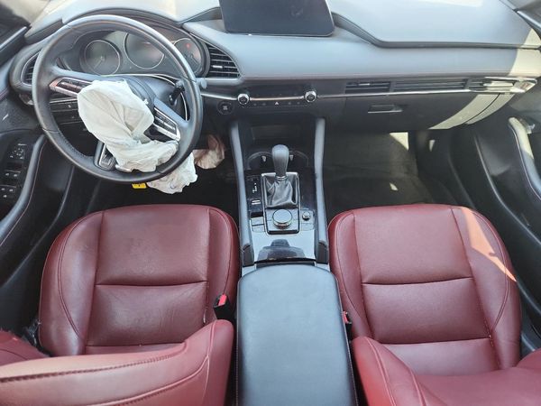 2023 MAZDA 3 Preferred Package