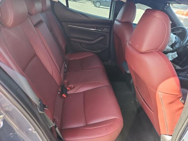2023 MAZDA 3 Preferred Package