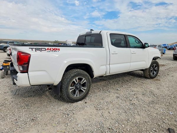 2019 TOYOTA TACOMA SR5