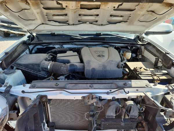 2019 TOYOTA TACOMA SR5