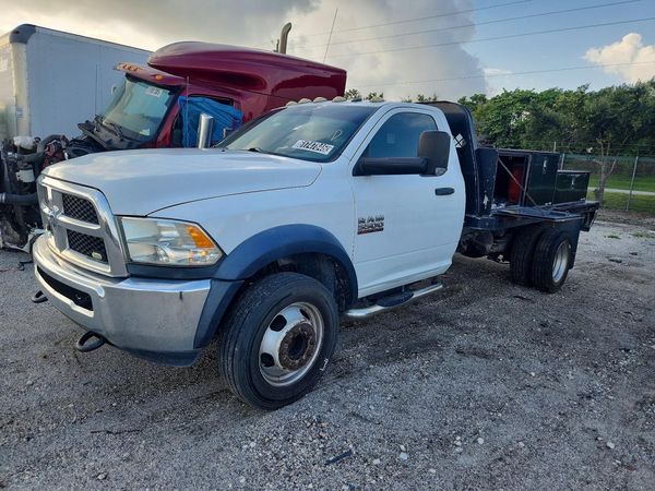 2016 RAM 5500 REG CAB CHASSIS