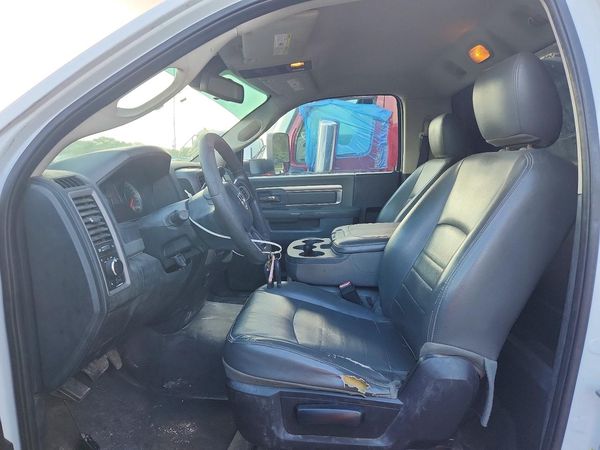 2016 RAM 5500 REG CAB CHASSIS