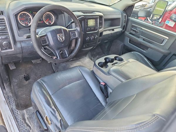 2016 RAM 5500 REG CAB CHASSIS