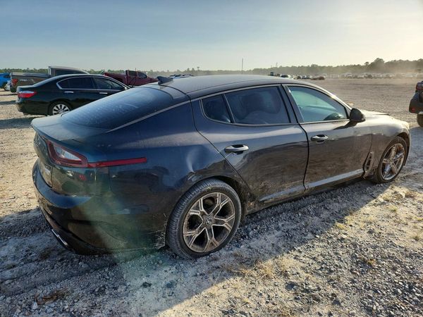 2020 KIA STINGER Base