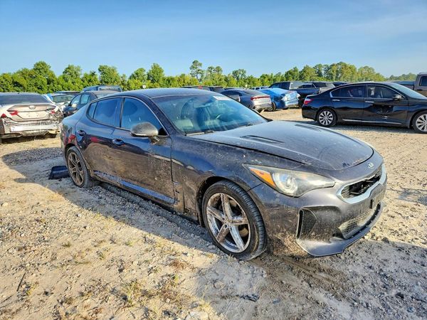 2020 KIA STINGER Base