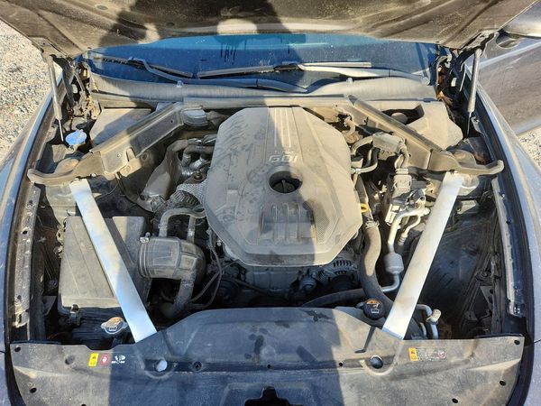 2020 KIA STINGER Base