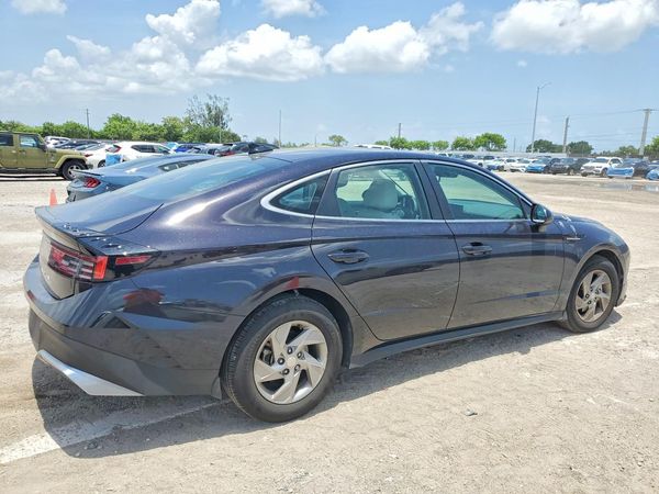 2025 HYUNDAI SONATA SE