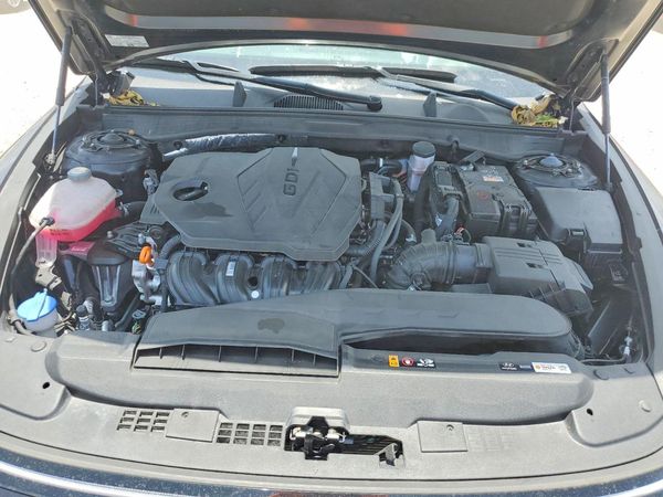 2025 HYUNDAI SONATA SE