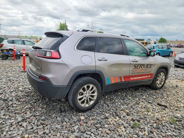2019 JEEP CHEROKEE LATITUDE FWD