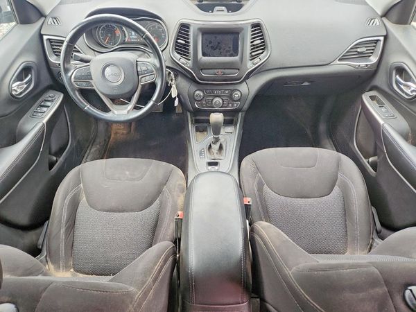2019 JEEP CHEROKEE LATITUDE FWD