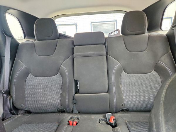 2019 JEEP CHEROKEE LATITUDE FWD