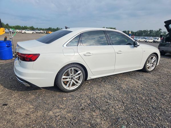2022 AUDI A4