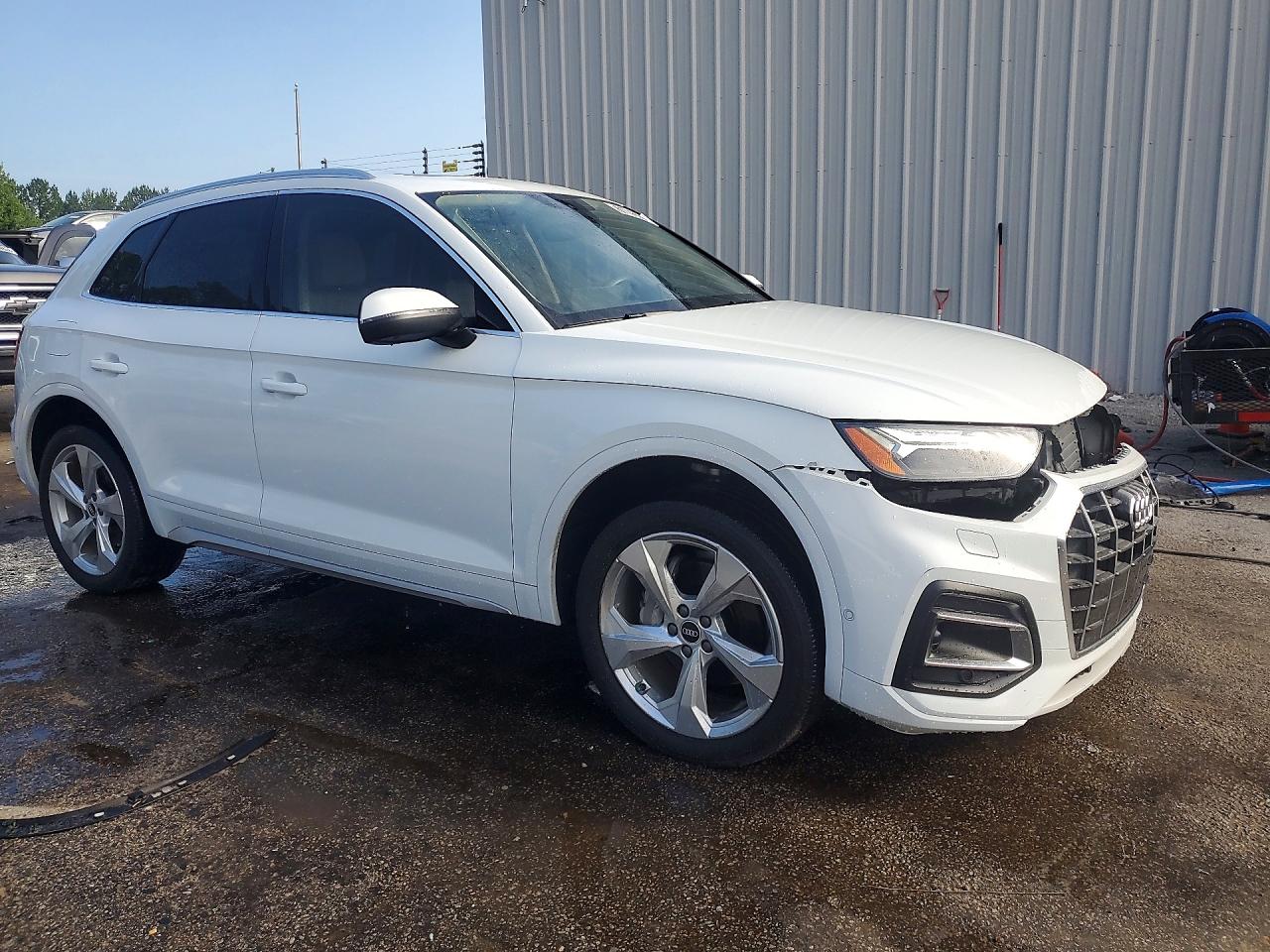 2021 AUDI Q5 quattro Prestige