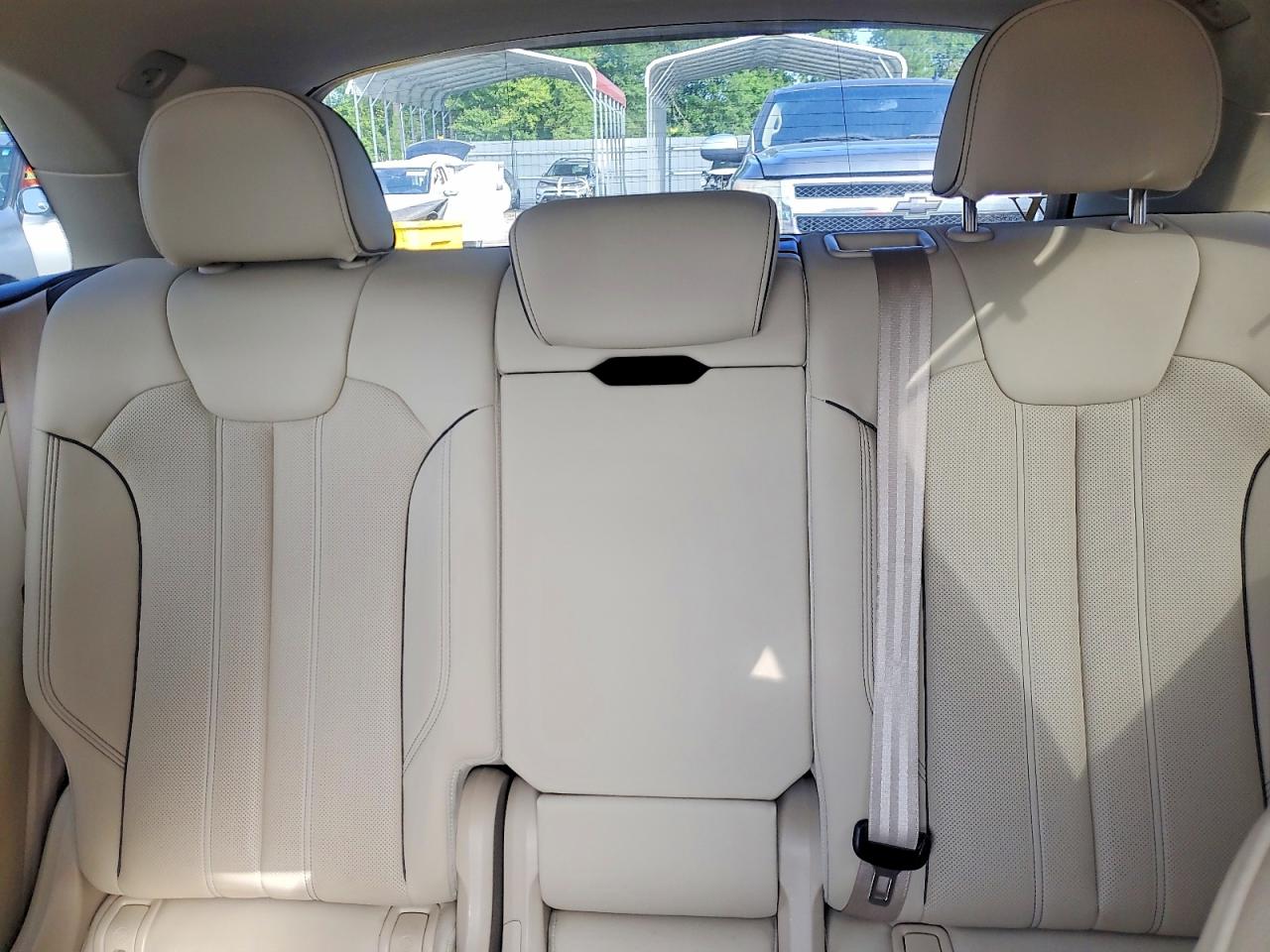 2021 AUDI Q5 quattro Prestige