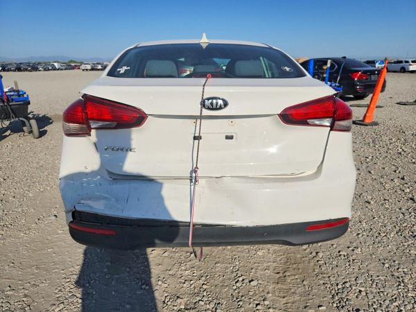2017 KIA FORTE