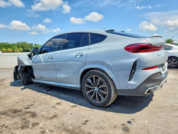 2025 BMW X6 xDrive40i