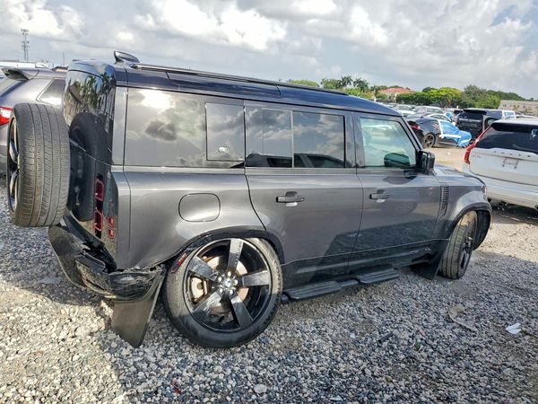2024 LAND ROVER DEFENDER 110 X-Dynamic SE