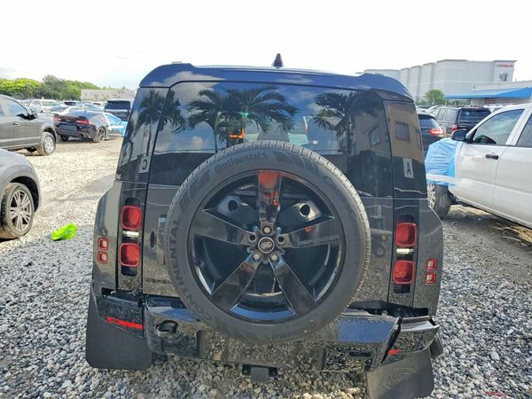 2024 LAND ROVER DEFENDER 110 X-Dynamic SE