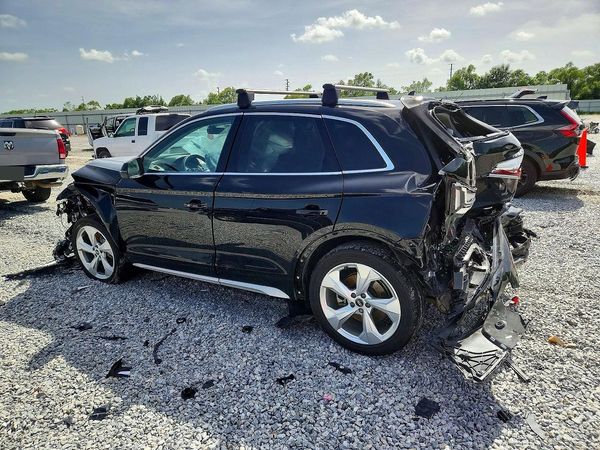 2022 AUDI Q5