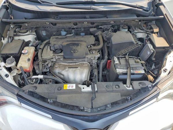 2018 TOYOTA RAV4 LE