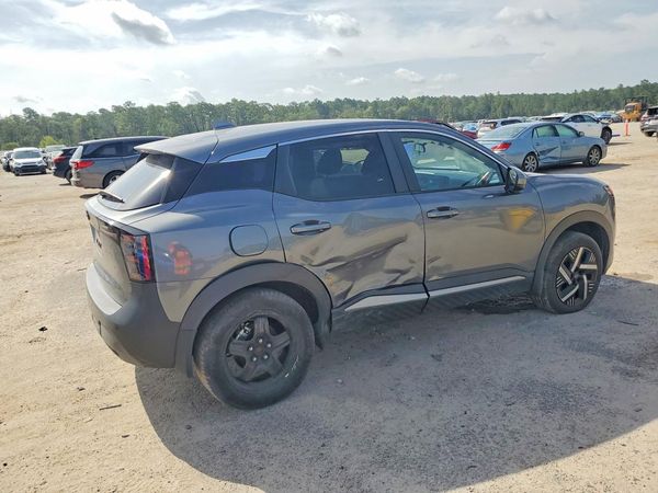 2025 NISSAN KICKS