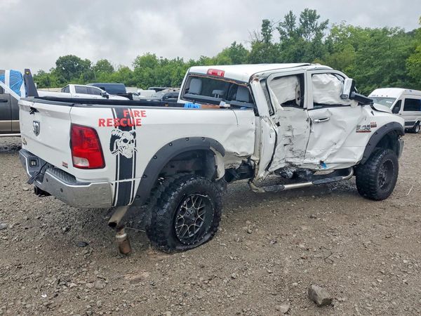 2017 RAM 2500 ST CREW CAB 4X4