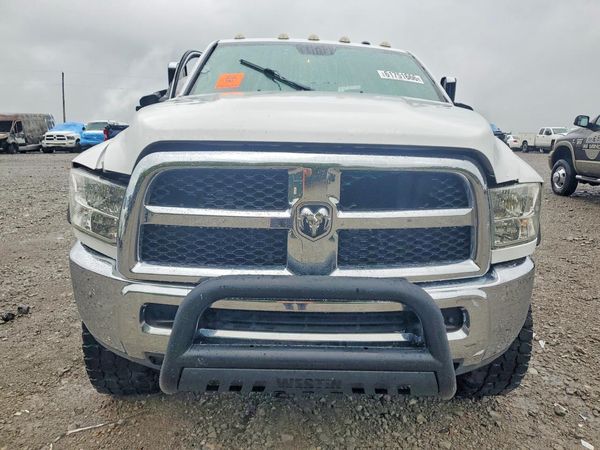 2017 RAM 2500 ST CREW CAB 4X4