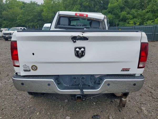 2017 RAM 2500 ST CREW CAB 4X4