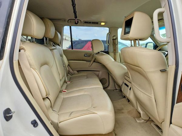 2015 INFINITI QX80
