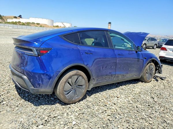 2026 TESLA MODEL Y