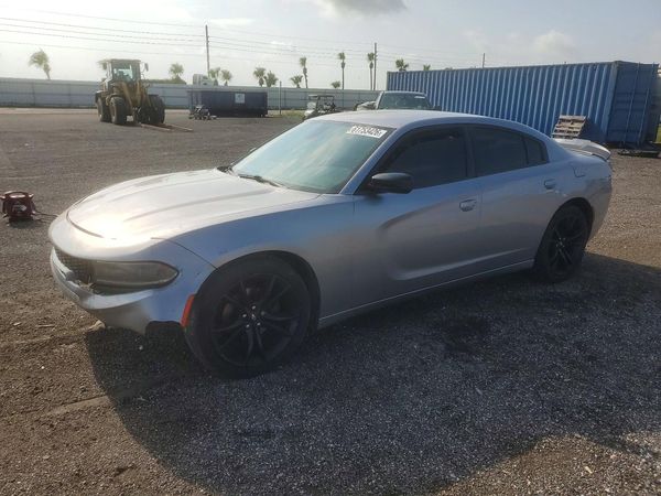 2017 DODGE CHARGER SE