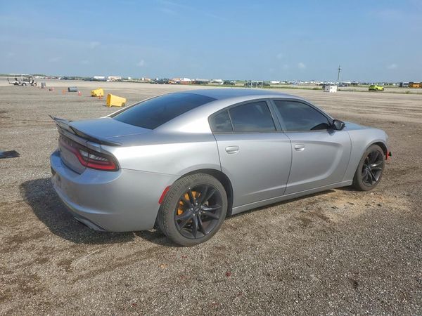 2017 DODGE CHARGER SE