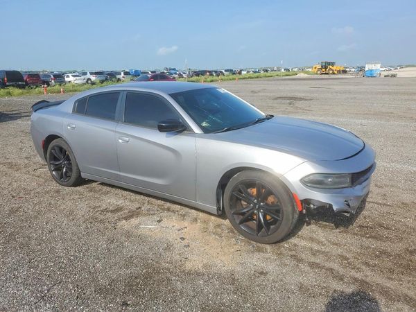 2017 DODGE CHARGER SE