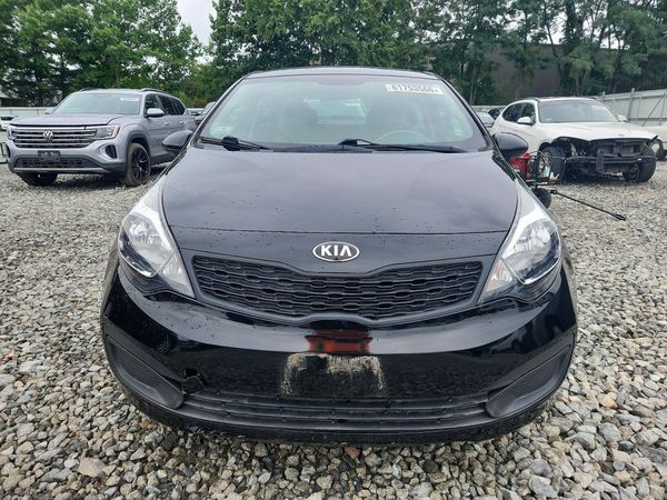 2015 KIA RIO GL - Middle-low
