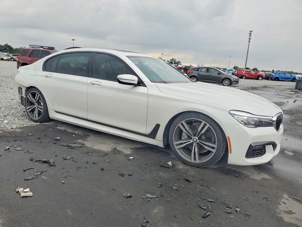 2019 BMW 740