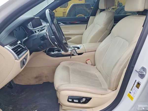 2019 BMW 740