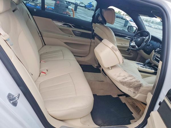 2019 BMW 740