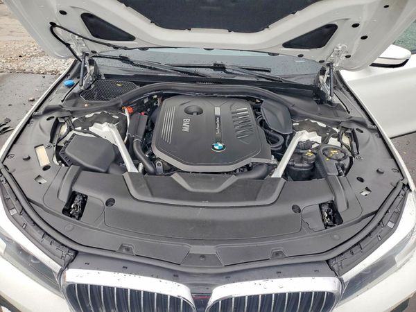 2019 BMW 740
